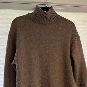 H&M Women’s Gray Turtleneck Sweater